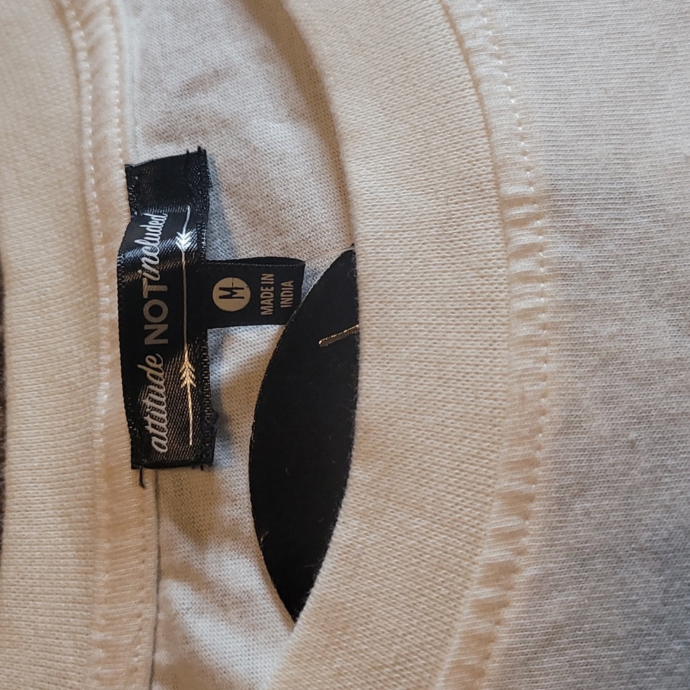 Unity T-Shirt - Picture 3 of 4